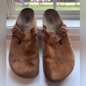 Birkenstock Tan Suede Clogs